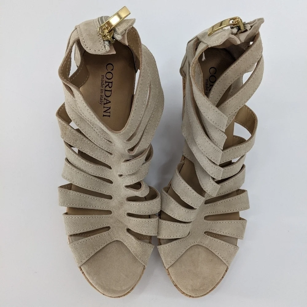 NWT CORDANI Suede Platform Wedge Sandals
